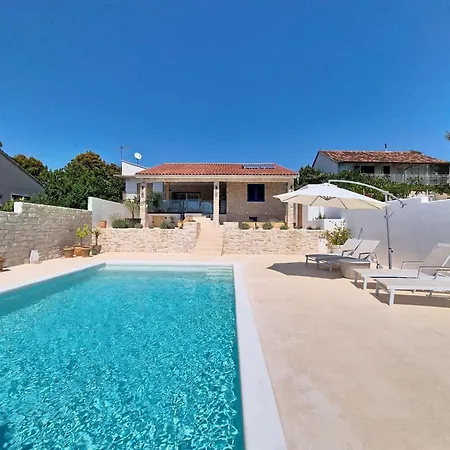 Holiday home Mm By Interhome